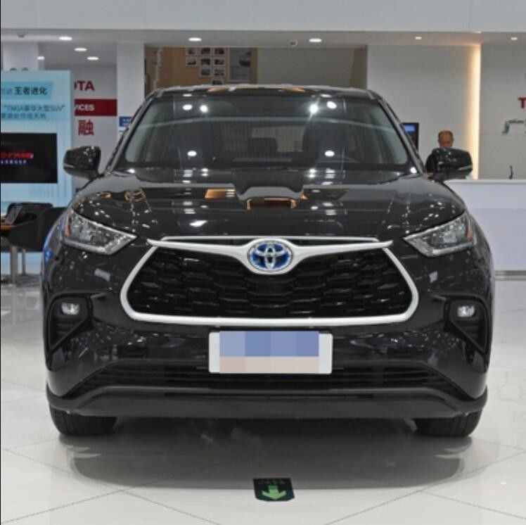 7 Seats Elite Toyota Hybrid Vehicle Toyota Highlander 2022 Dual Engine 2.5L 4WD